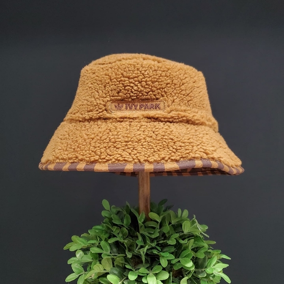 Ivy park reversible bucket hat - Picture 2 of 2